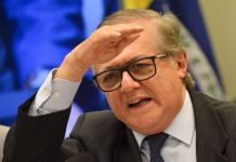 A queda de Ricardo Vélez