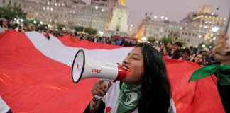 Fechamento do Congresso peruano