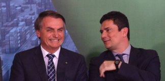 Bolsonaro solta policiais violentos em indulto de Natal