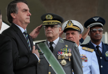 Bolsonaro convoca manifestação autoritária