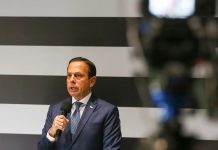 Dória em mais um show de ilusionismo