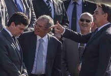 Moro fora do governo