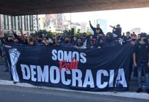 Torcidas organizadas mostram como defender os direitos democráticos