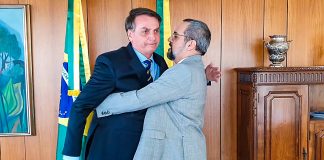 Após 14 meses, Weintraub deixa o Ministério da Educação