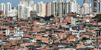 Burocracia do governo aprofunda desigualdades sociais durante pandemia