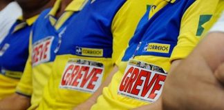 Trabalhadores dos Correios em greve enfrentam Bolsonaro