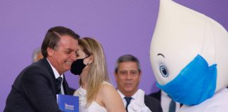 Unificar forças para que todos tenham vacina já!