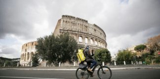 Itália: 42 milhões de pessoas em confinamento