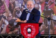 Lula retoma direitos políticos