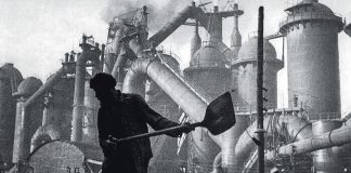 A dialética da transição socialista