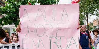 GOVERNO BOLSONARO SUFOCA A EDUCAÇÃO PÚBLICA