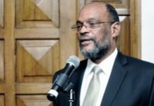 Haiti: fantoche americano assume o cargo de chefe de estado