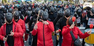 Meio milhão de trabalhadores coreanos entram em greve
