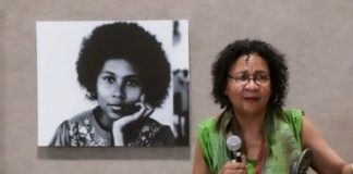 Adeus a bell hooks*: escritora e ativista feminista e antirracista