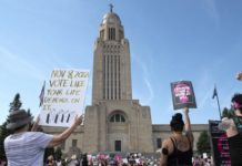 EUA: Facebook entregou à polícia as conversas particulares de uma adolescente acusada de abortar