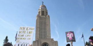 EUA: Facebook entregou à polícia as conversas particulares de uma adolescente acusada de abortar