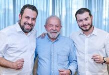 PSOL sela sua liquidação ao compor governo de transição Lula-Alckmin