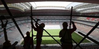 Qatar 2022: a bola manchada com sangue de operários e migrantes