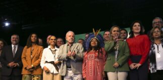 Lula anuncia seu ministério