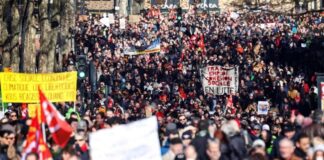 Macron impõe sua reforma por decreto: Continuar a greve e a mobilização até que a reforma caia!