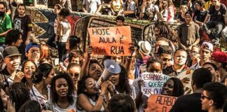 ÀS RUAS PELA REVOGAÇÃO DO NOVO ENSINO MÉDIO!