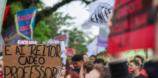 (RE)FORTALECER A NOSSA GREVE PELA IMEDIATA REABERTURA DE NEGOCIAÇÃO E CONQUISTAR A VOLTA DO GATILHO AUTOMÁTICO!