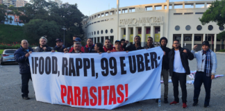 “Chega de escravidão moderna”: No 1° de maio, entregadores protestam contra a exploração dos Apps