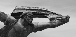 A confusão (mal) intencionada do comunismo com stalinismo e nazismo