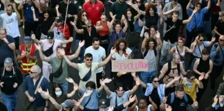 Depois do sucesso de 10 de setembro, expulsar Macron com uma greve geral massiva!