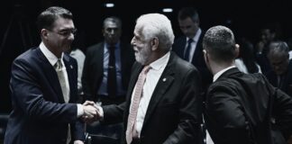 Congresso aprova redução de penas aos golpistas