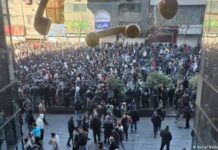 Irã: Protestos colocam o regime teocrático em uma situação crítica