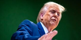 A Casa Branca retirou Gregory Bovino de Minnesota e está tentando “conciliar” com as autoridades locais