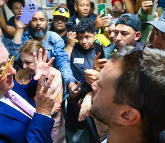 Entregadores e motoristas por apps derrotam PLP 152 articulado entre governo, centrão e extrema direita!