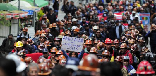 A Greve Geral na Bolívia questiona o governo Paz
