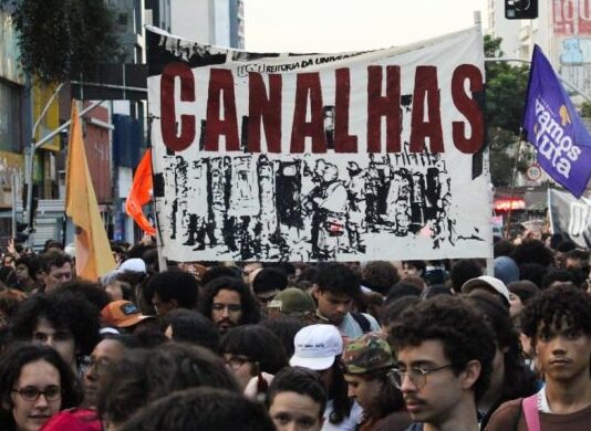 Unificar as lutas rumo a uma greve estadual da educação e dos serviços públicos