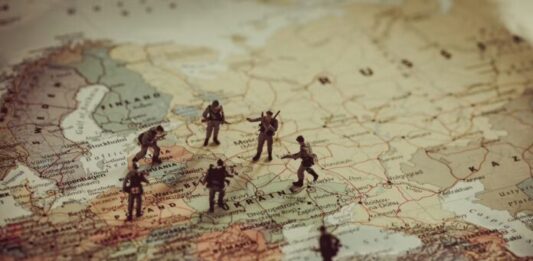 A guerra da Ucrânia e as tensões por trás do front