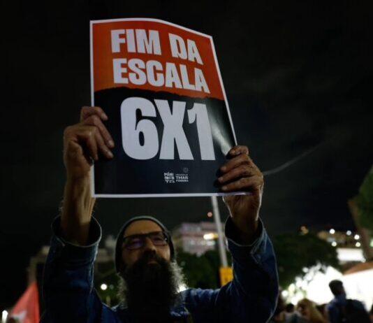 O Senado aprova o fim da escala 6 x 1: uma conquista parcial de dimensões históricas